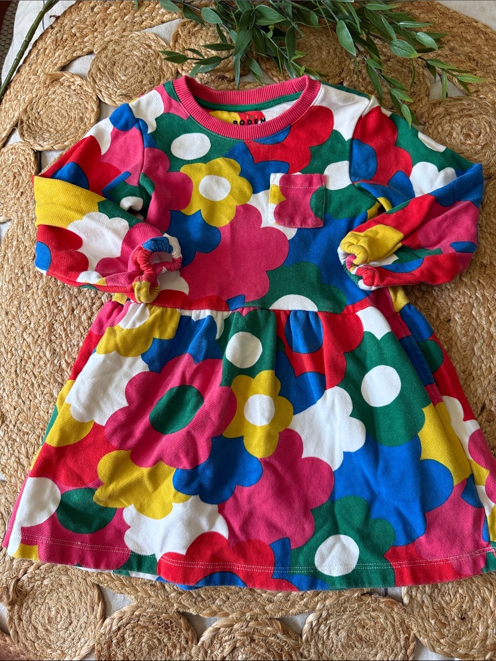 Mini Boden Floral Vibrant Minna Loopback Sweat-dress. 3-4